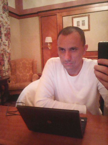 File:Me2.jpg
